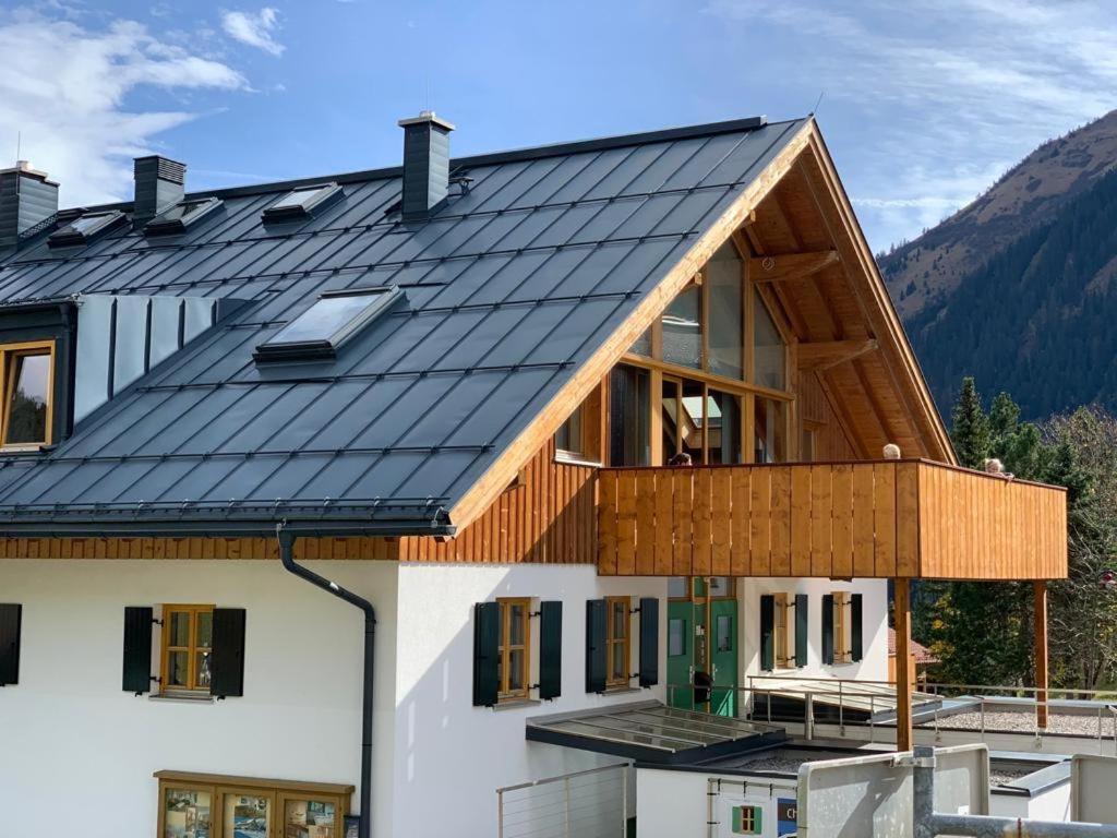 Chalet Zur Rose Apartment Berwang Luaran gambar